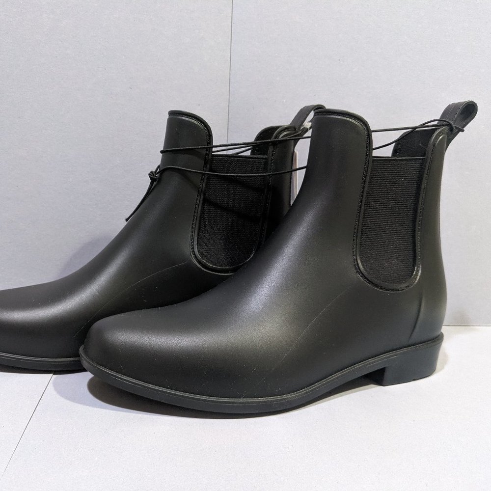 BRAND NEW Chelsea Rain Boots - A New Day - 7